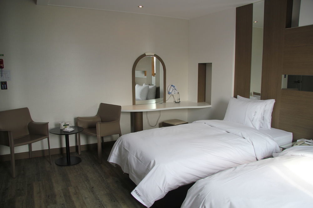 Hotel Tate Suwon Extérieur photo