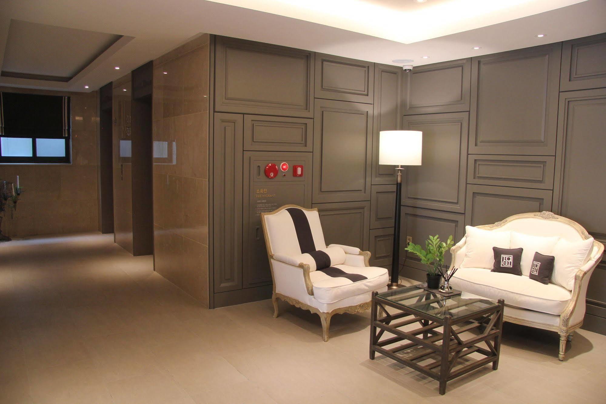 Hotel Tate Suwon Extérieur photo