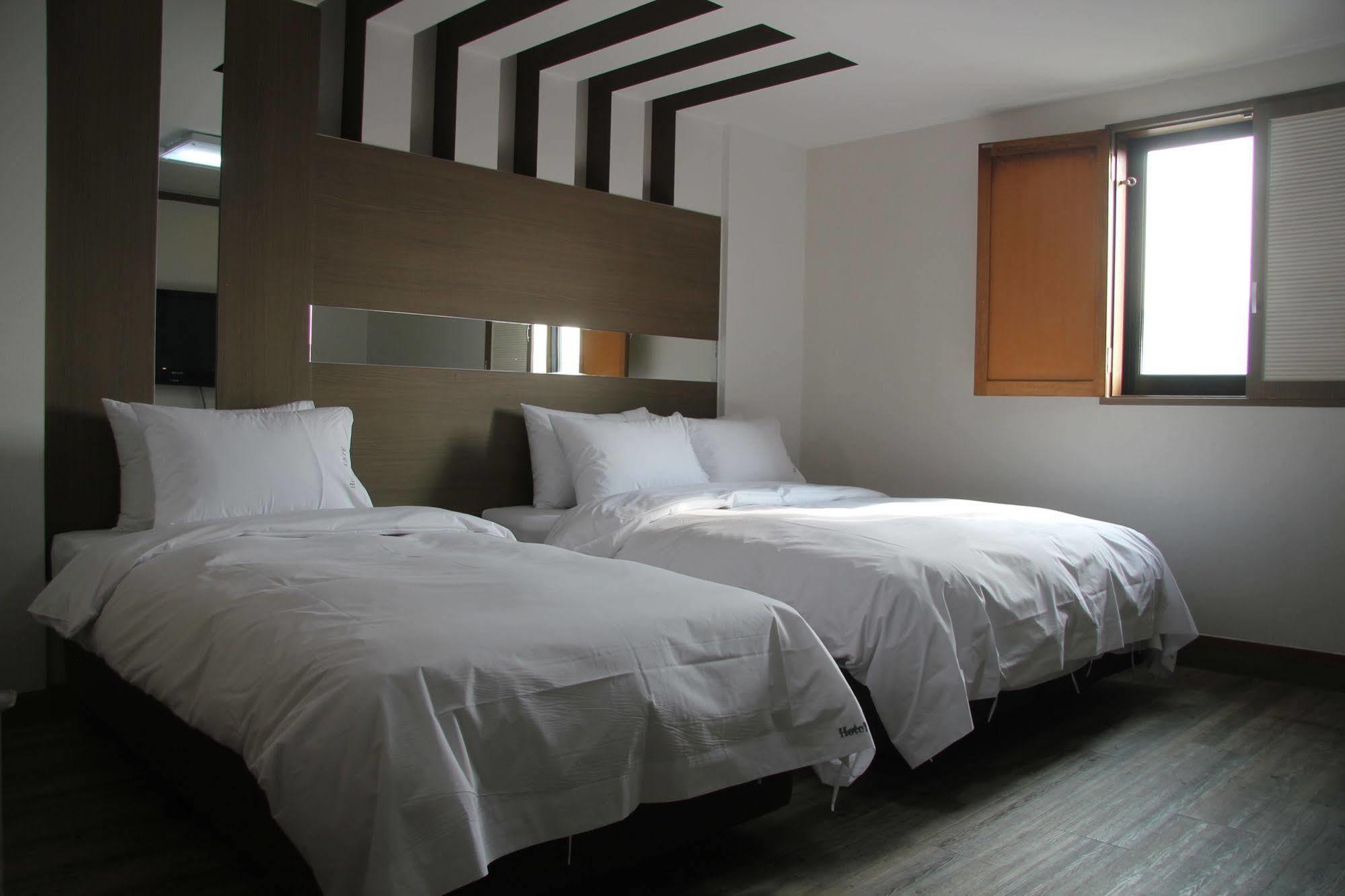 Hotel Tate Suwon Extérieur photo